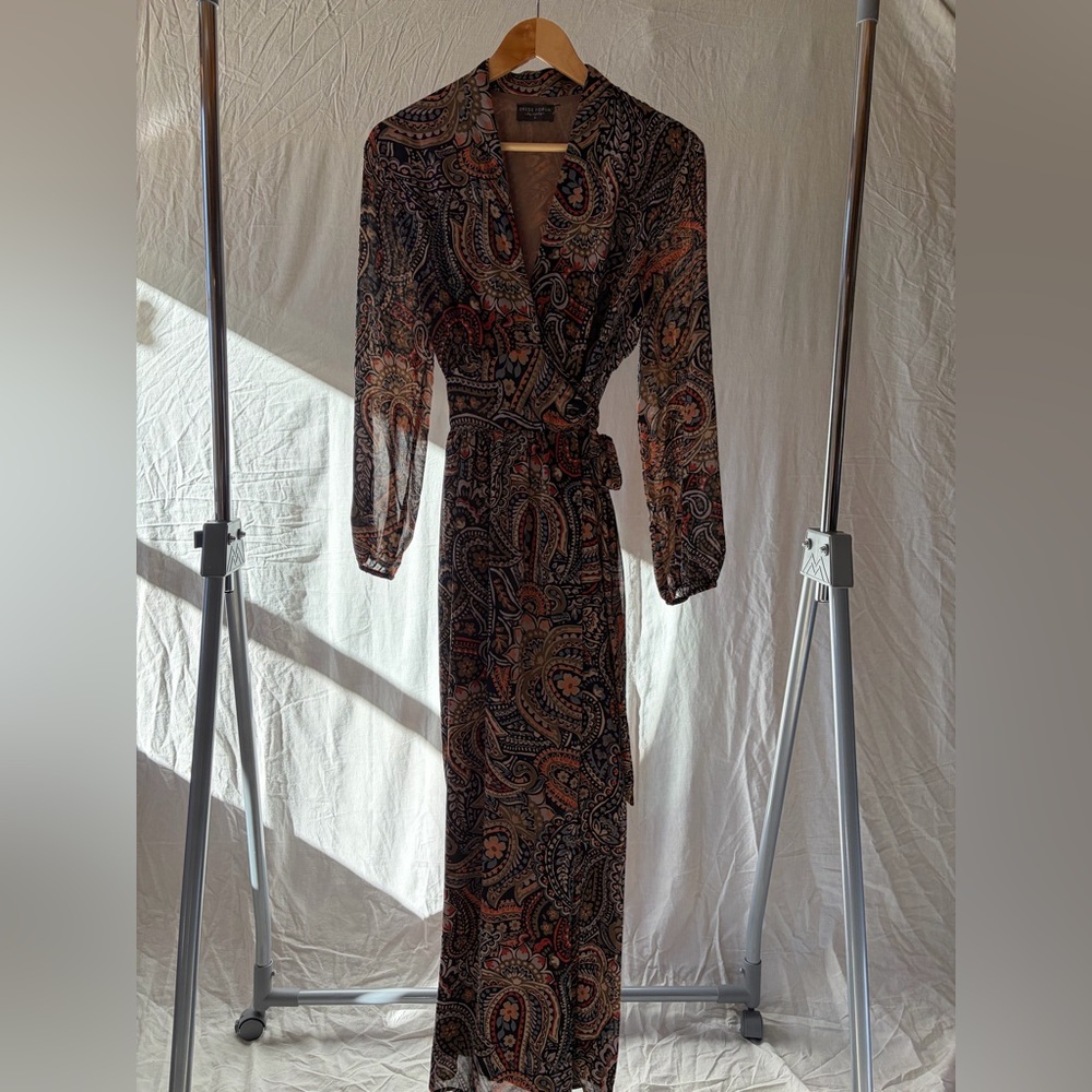 Dress Forum Paisley Maxi Dress - Black, Brown & Rust